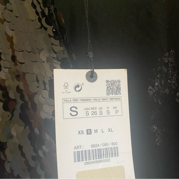 Zara Black Sequin Dress with Floral Applique Detail - Great New Year’s Eve Dress - Picture 11 of 14